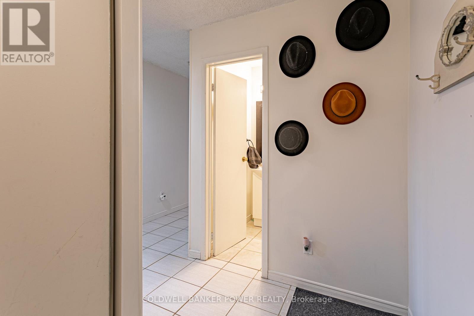 Property at 21 - 1096 JALNA BOULEVARD image 3