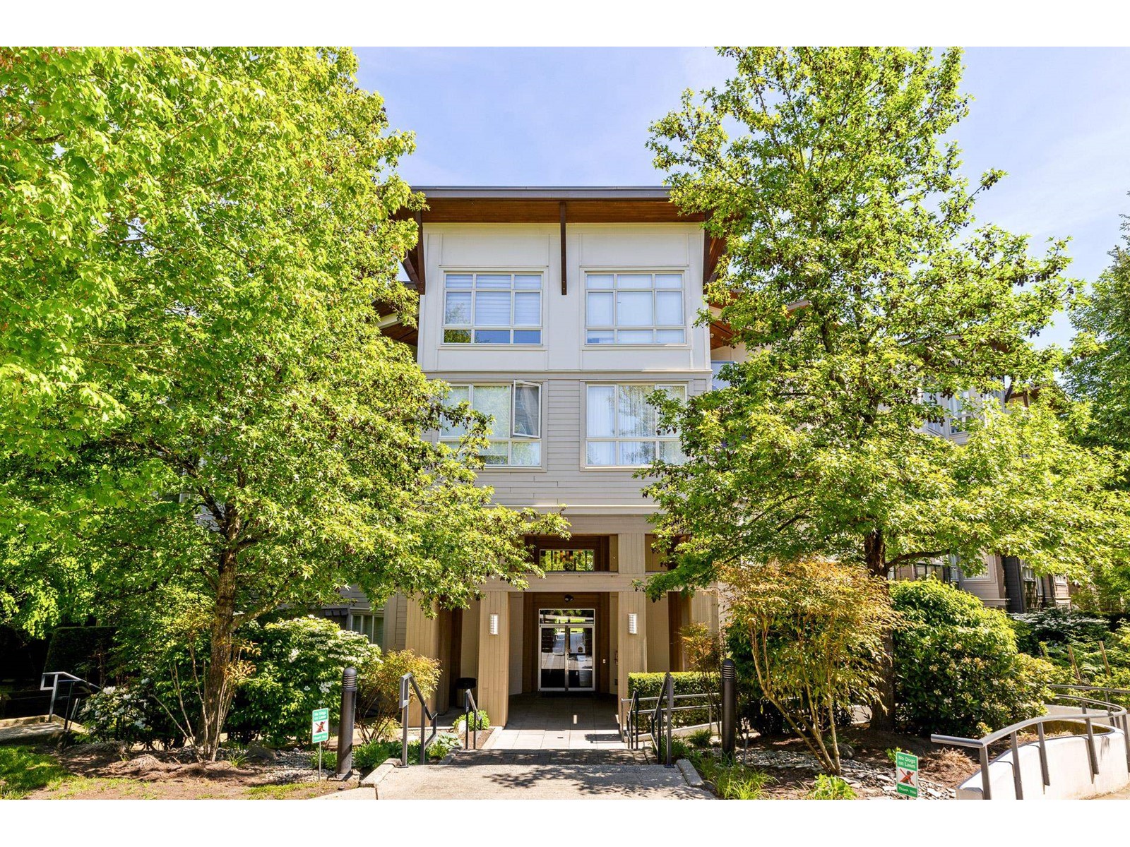 Property at 312 15918 26 AVENUE image 1