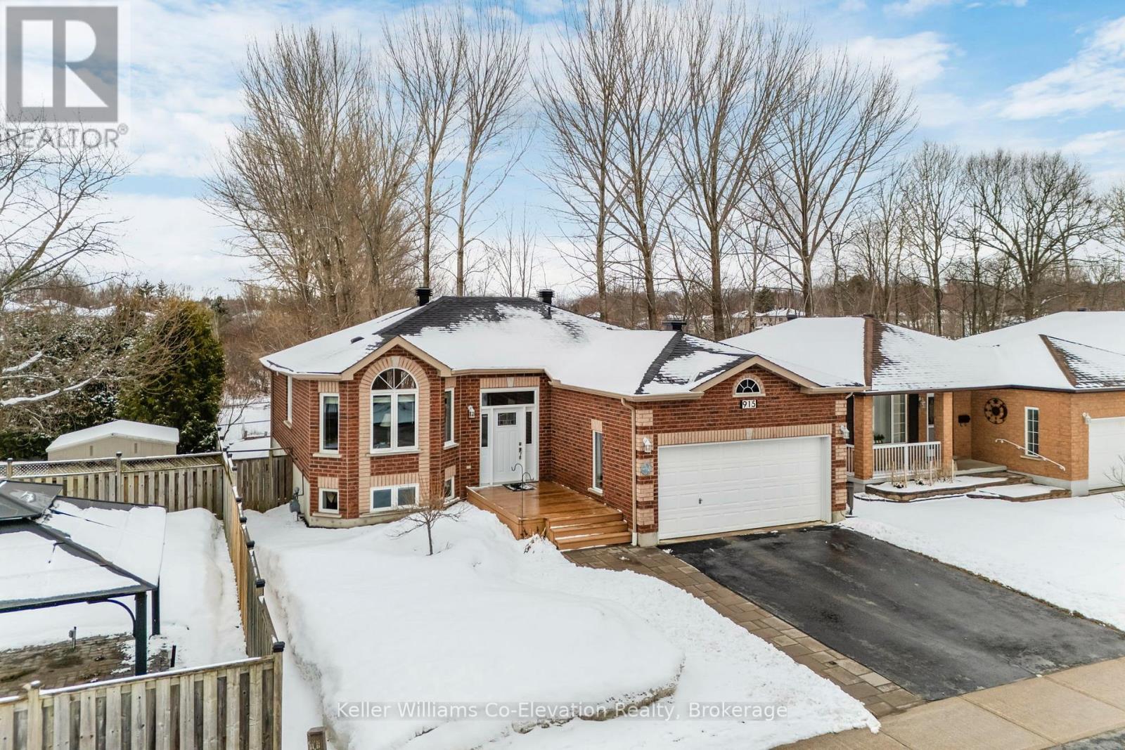 915 Ottawa Street N, Midland, Ontario  L4R 5E5 - Photo 2 - S12045657
