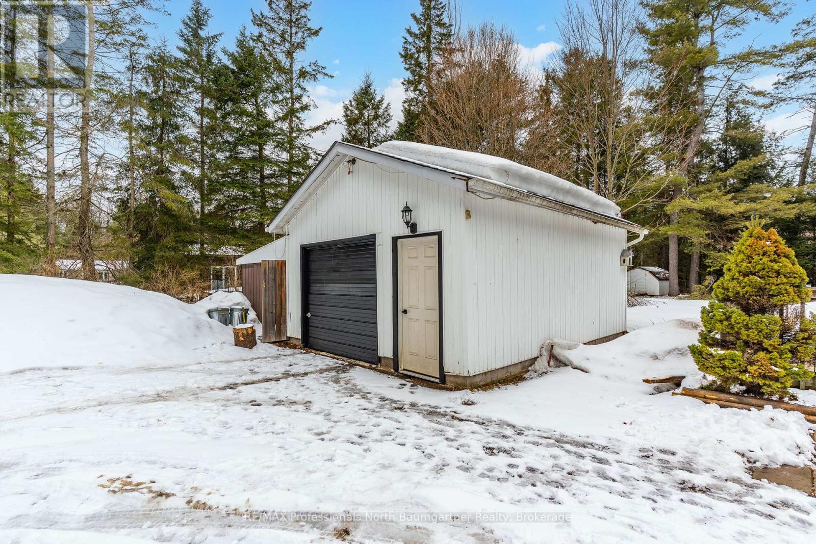 493 Bobcaygeon Road, Minden Hills, Ontario  K0M 2K0 - Photo 32 - X12045690