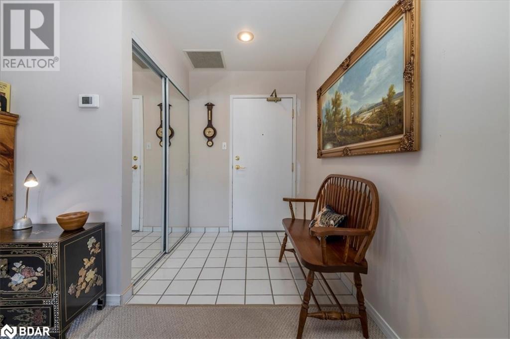 21 Kempenfelt Drive Unit# 301, Barrie, Ontario  L4M 1B8 - Photo 5 - 40710286
