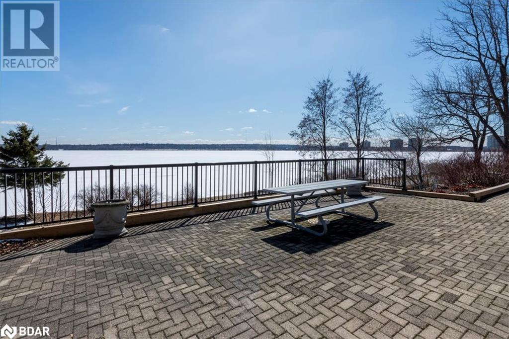 21 Kempenfelt Drive Unit# 301, Barrie, Ontario  L4M 1B8 - Photo 26 - 40710286