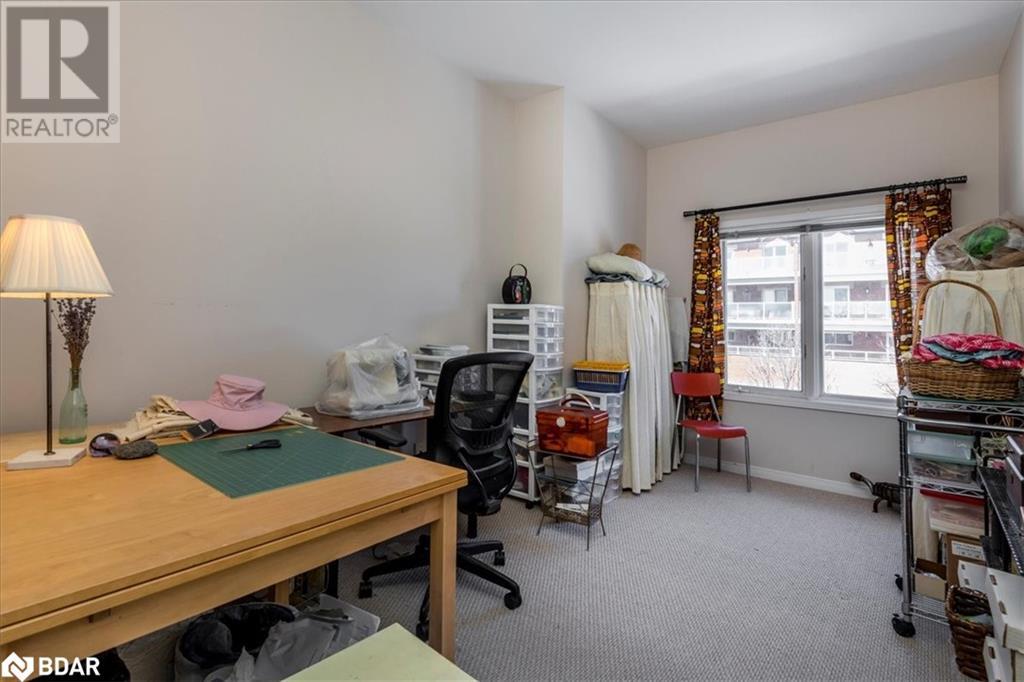 21 Kempenfelt Drive Unit# 301, Barrie, Ontario  L4M 1B8 - Photo 20 - 40710286