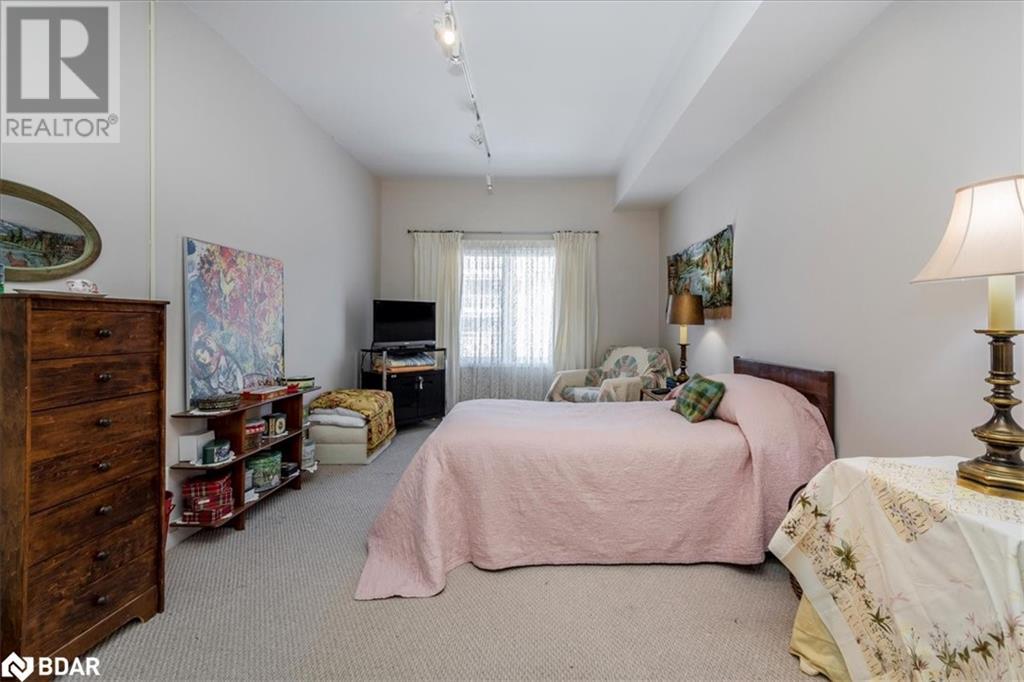 21 Kempenfelt Drive Unit# 301, Barrie, Ontario  L4M 1B8 - Photo 18 - 40710286