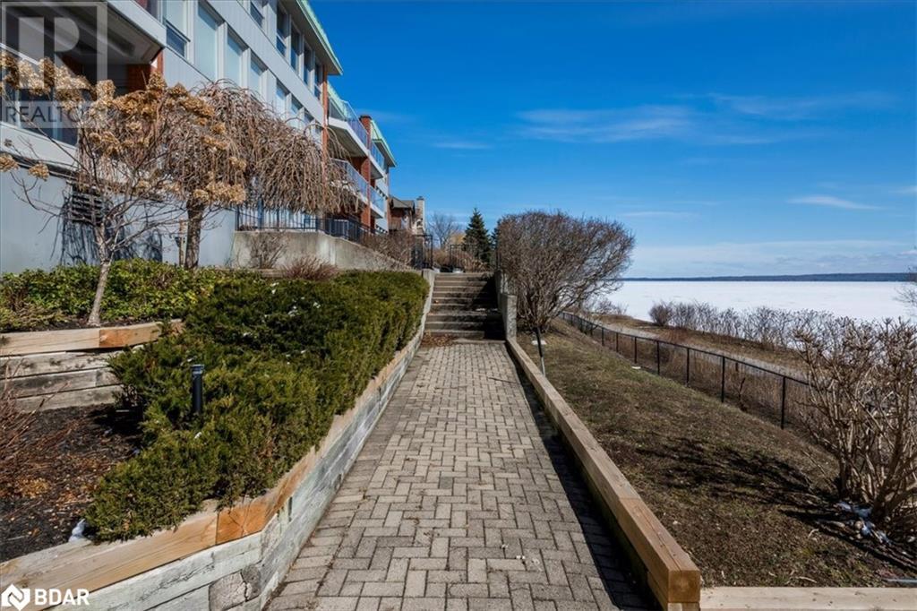 21 Kempenfelt Drive Unit# 301, Barrie, Ontario  L4M 1B8 - Photo 27 - 40710286