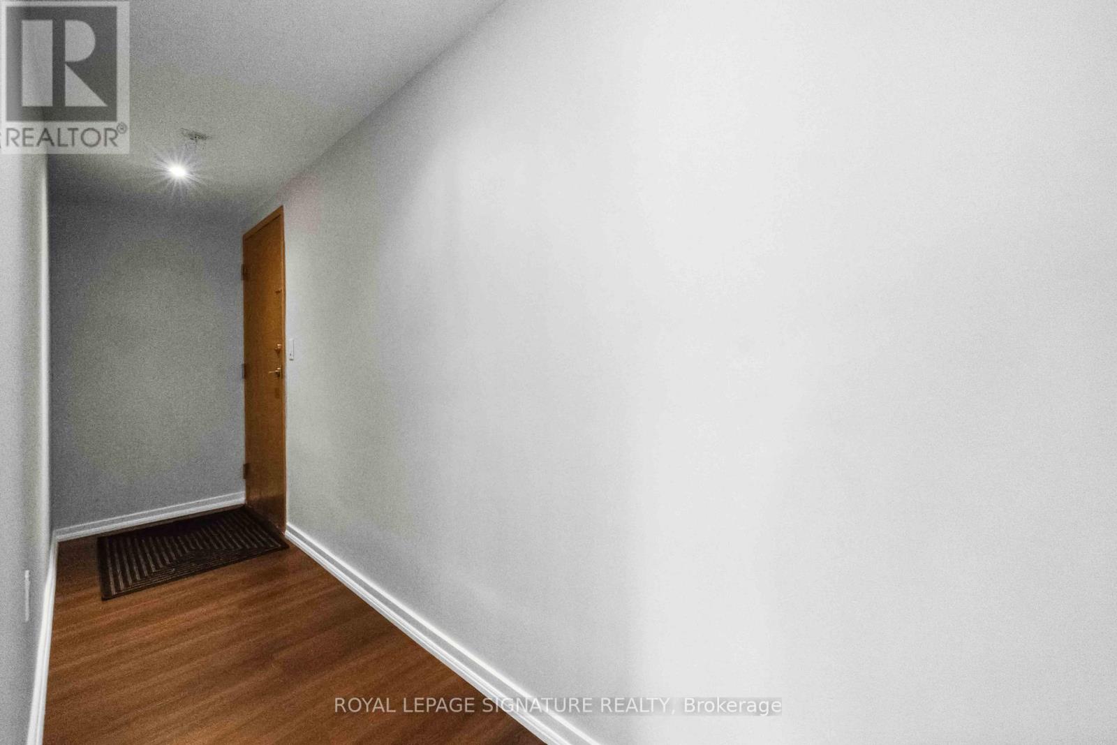 Property at 801 - 36 LISGAR STREET image 3