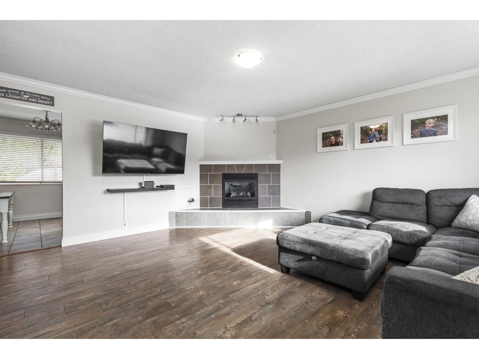 Property at 33251 13TH AVENUE image 4