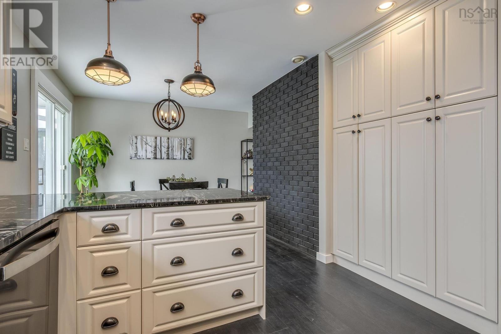 737 Lakeview Avenue, Middle Sackville, Nova Scotia  B4E 3B8 - Photo 15 - 202505986