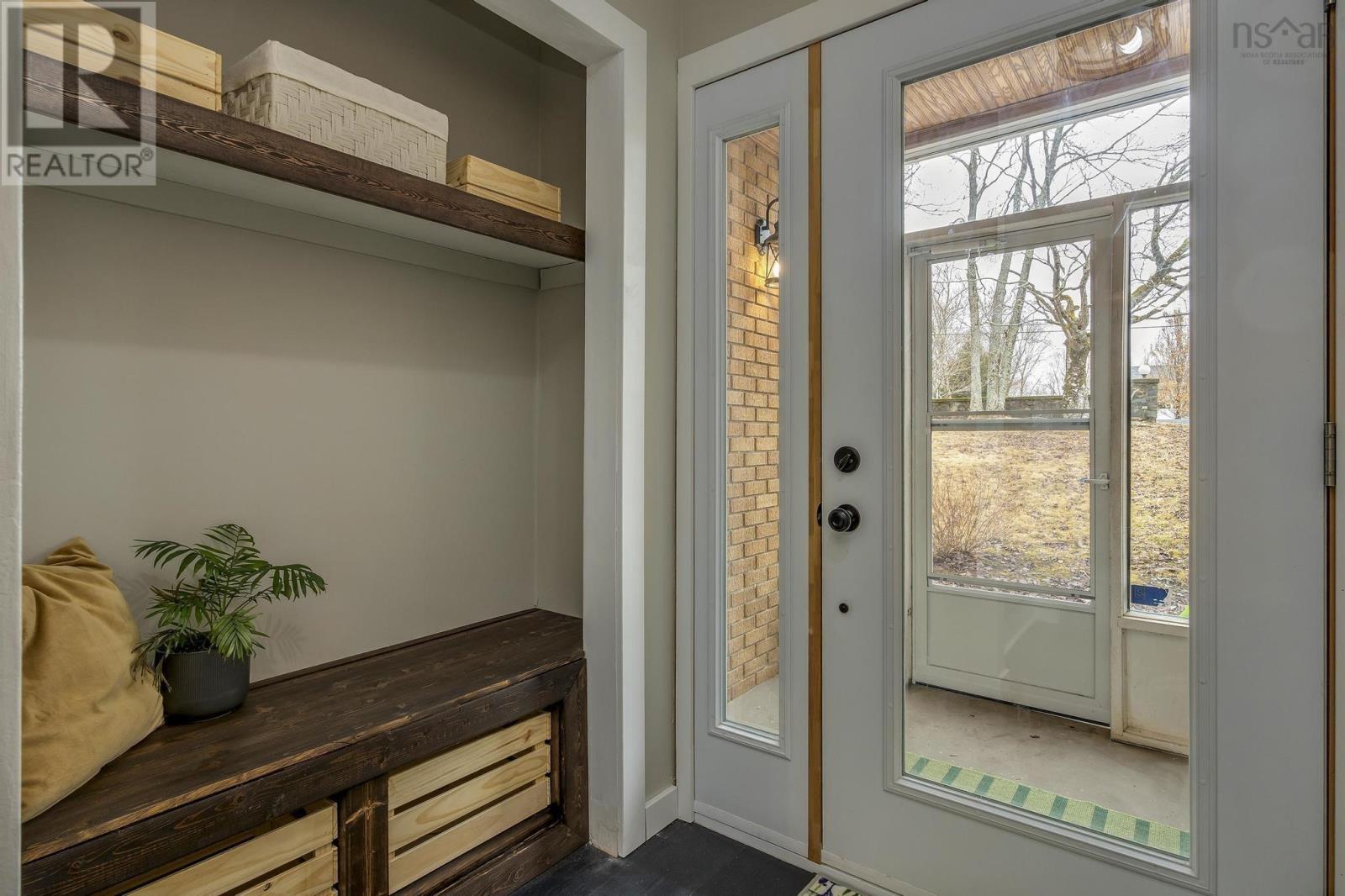 737 Lakeview Avenue, Middle Sackville, Nova Scotia  B4E 3B8 - Photo 2 - 202505986