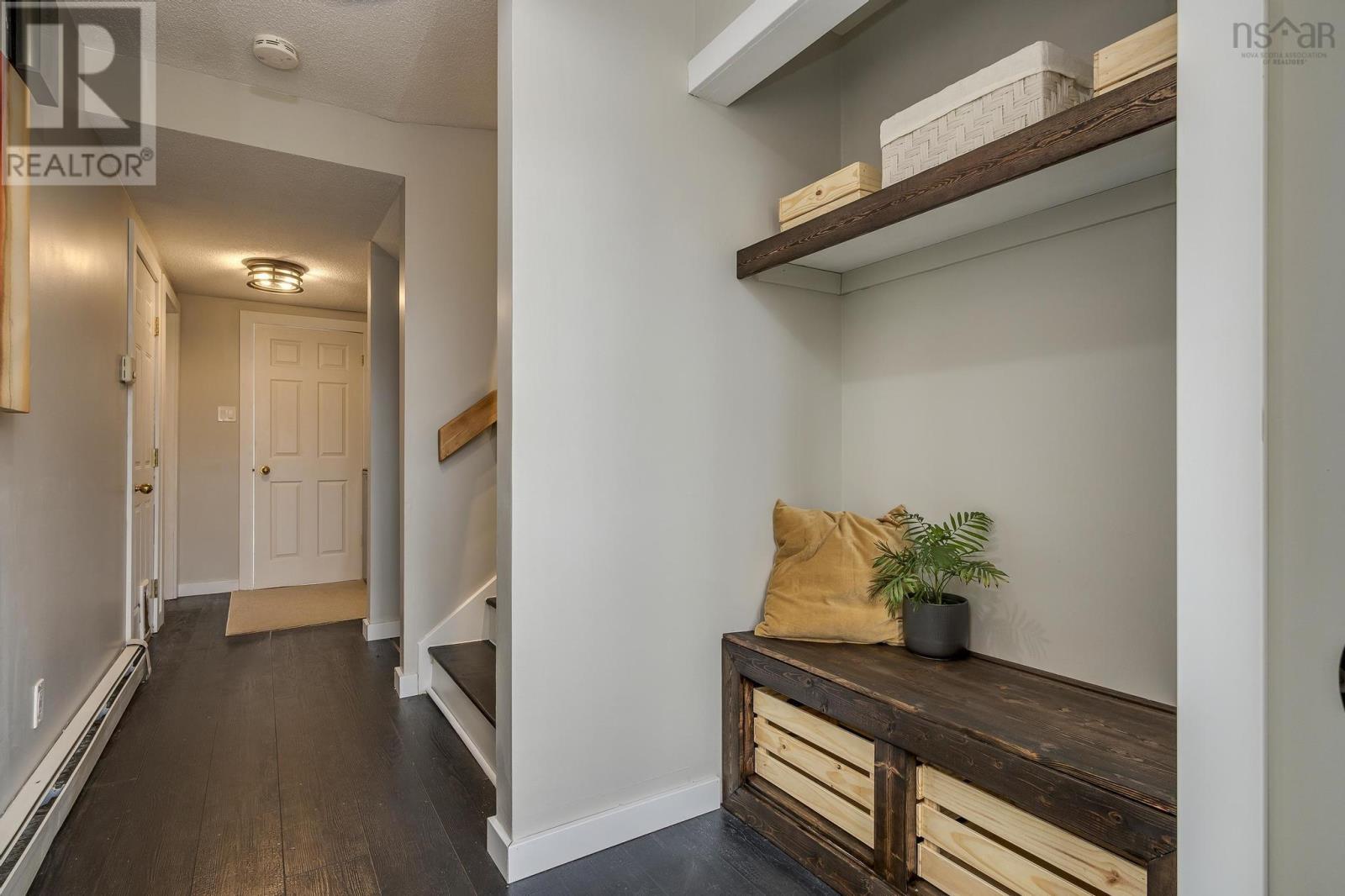 737 Lakeview Avenue, Middle Sackville, Nova Scotia  B4E 3B8 - Photo 3 - 202505986