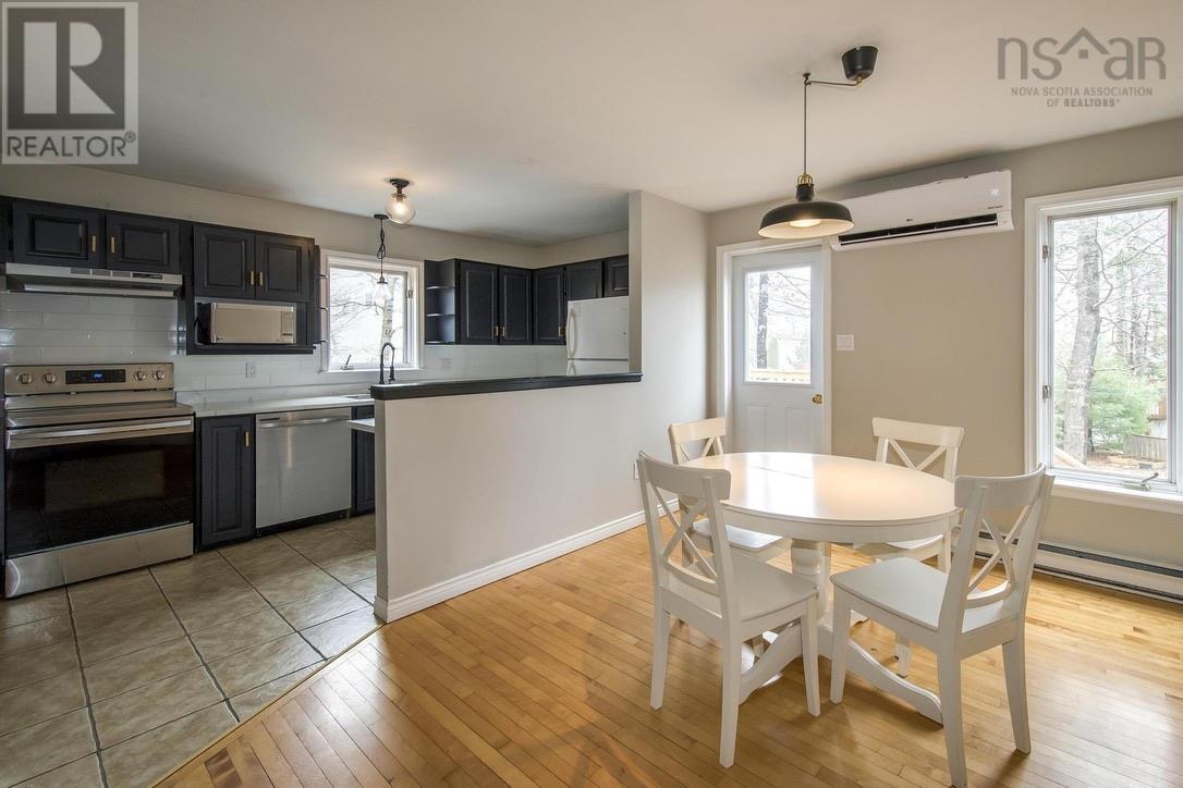 32 Willowbend Court, Bridgewater, Nova Scotia  B4V 3V9 - Photo 13 - 202505995