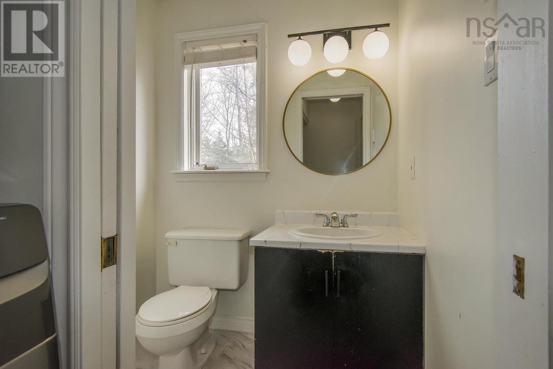 32 Willowbend Court, Bridgewater, Nova Scotia  B4V 3V9 - Photo 17 - 202505995