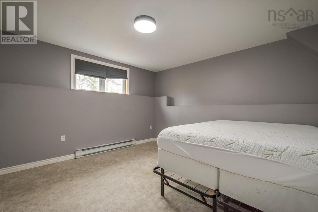 32 Willowbend Court, Bridgewater, Nova Scotia  B4V 3V9 - Photo 35 - 202505995