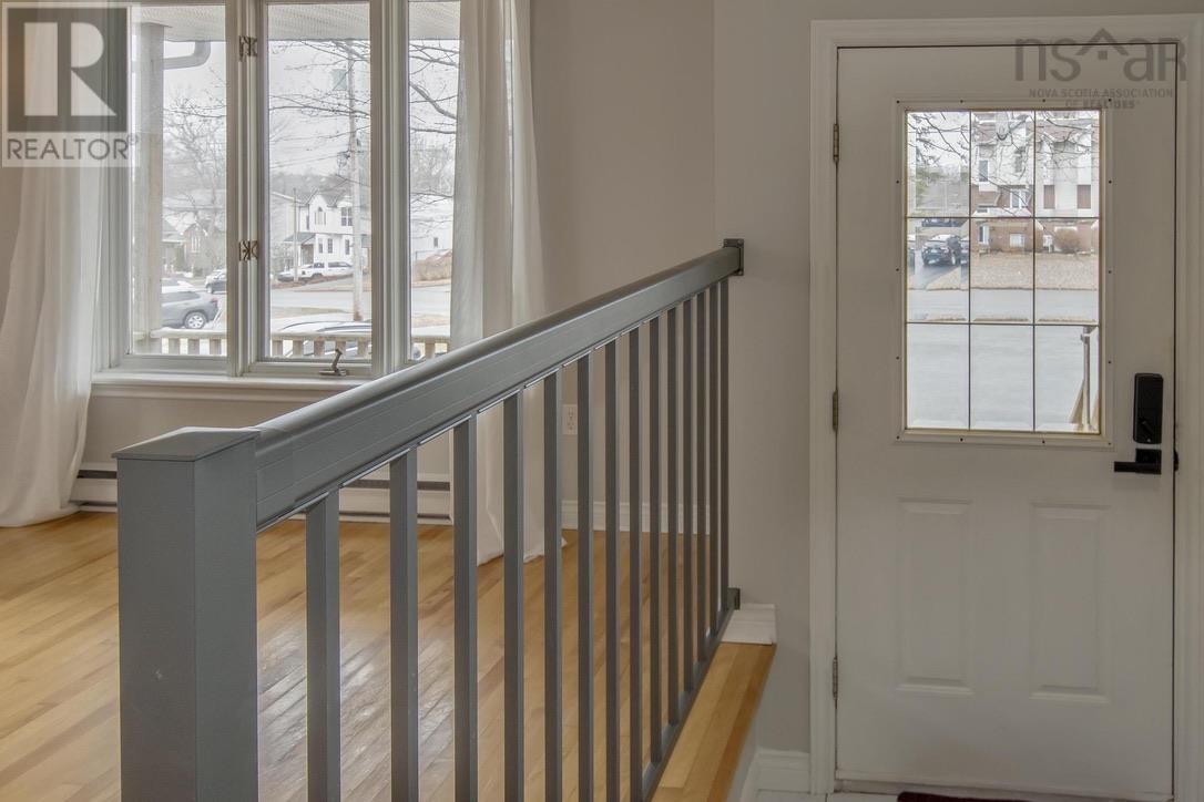 32 Willowbend Court, Bridgewater, Nova Scotia  B4V 3V9 - Photo 6 - 202505995