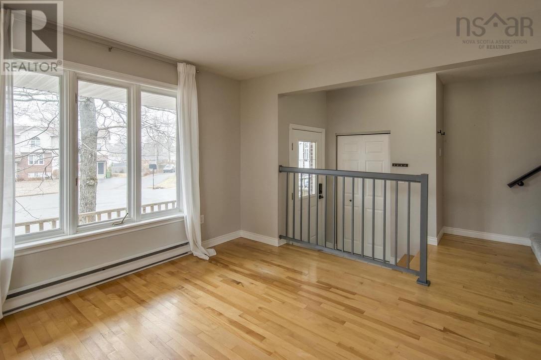 32 Willowbend Court, Bridgewater, Nova Scotia  B4V 3V9 - Photo 9 - 202505995