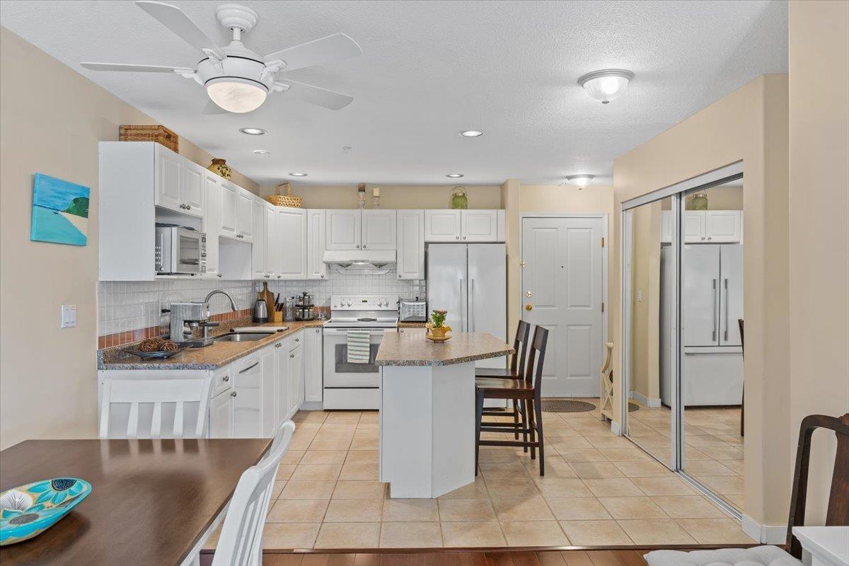 204 1153 Vidal Street, White Rock, British Columbia  V4B 3T4 - Photo 6 - R2980784