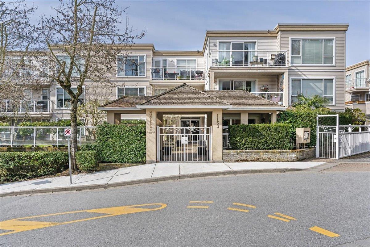 204 1153 Vidal Street, White Rock, British Columbia  V4B 3T4 - Photo 2 - R2980784