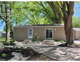 981 COUNTY RD 2 Unit# 528, Lakeshore, Ontario