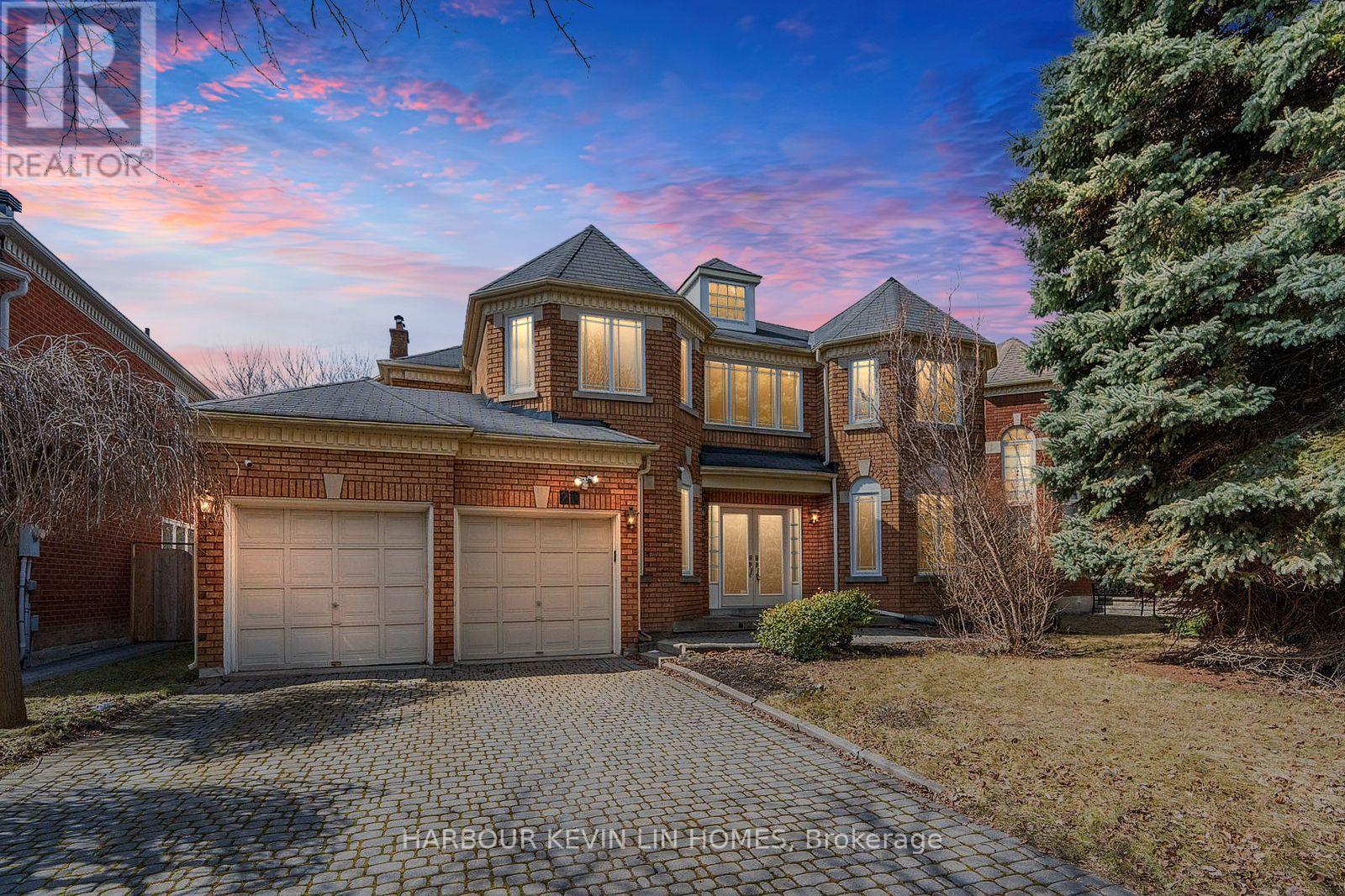 Property at 20 HIGHVIEW CRESCENT image 1