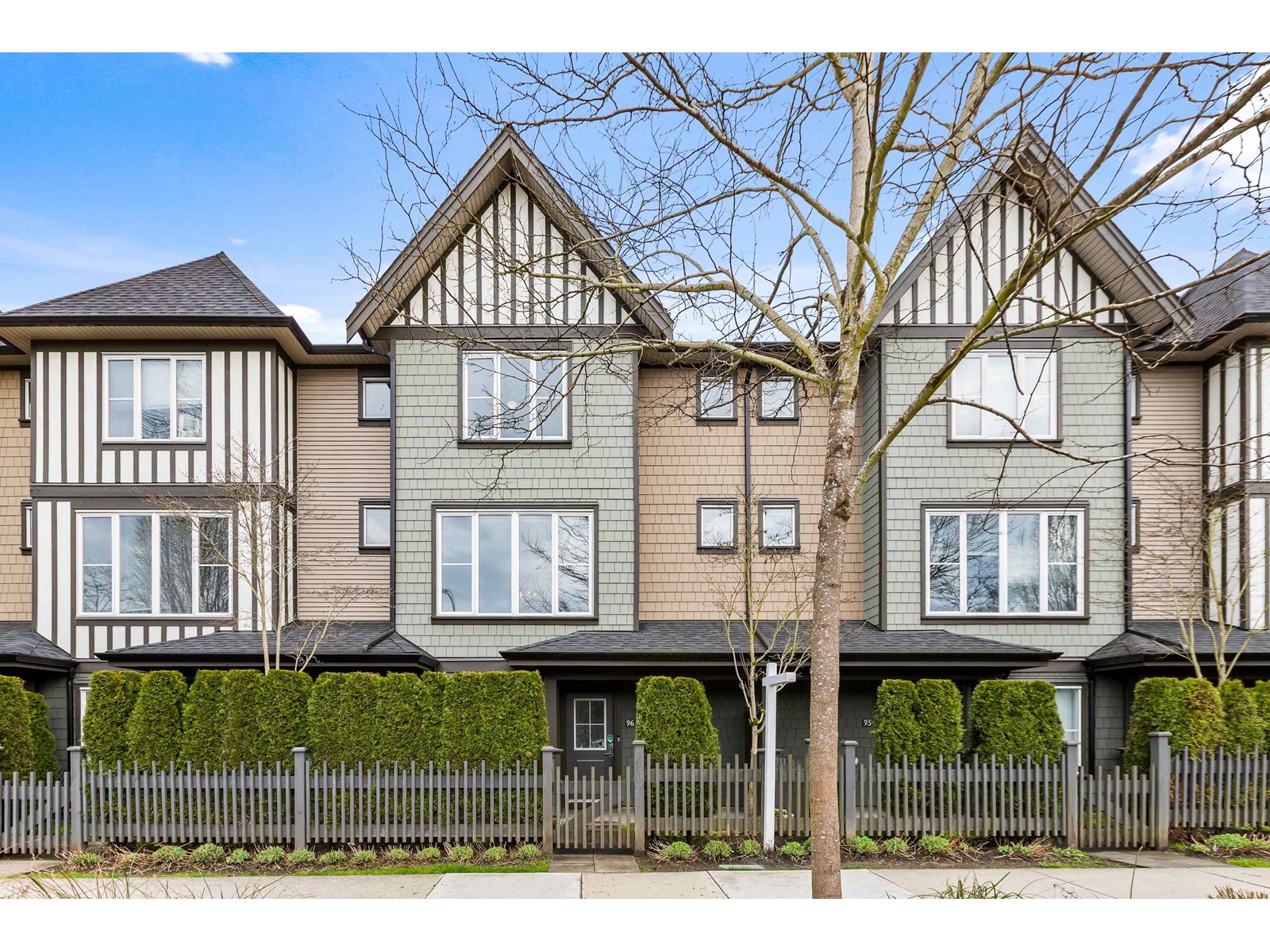 96 8050 204 Street, Langley, British Columbia  V2Y 0X1 - Photo 1 - R2982691