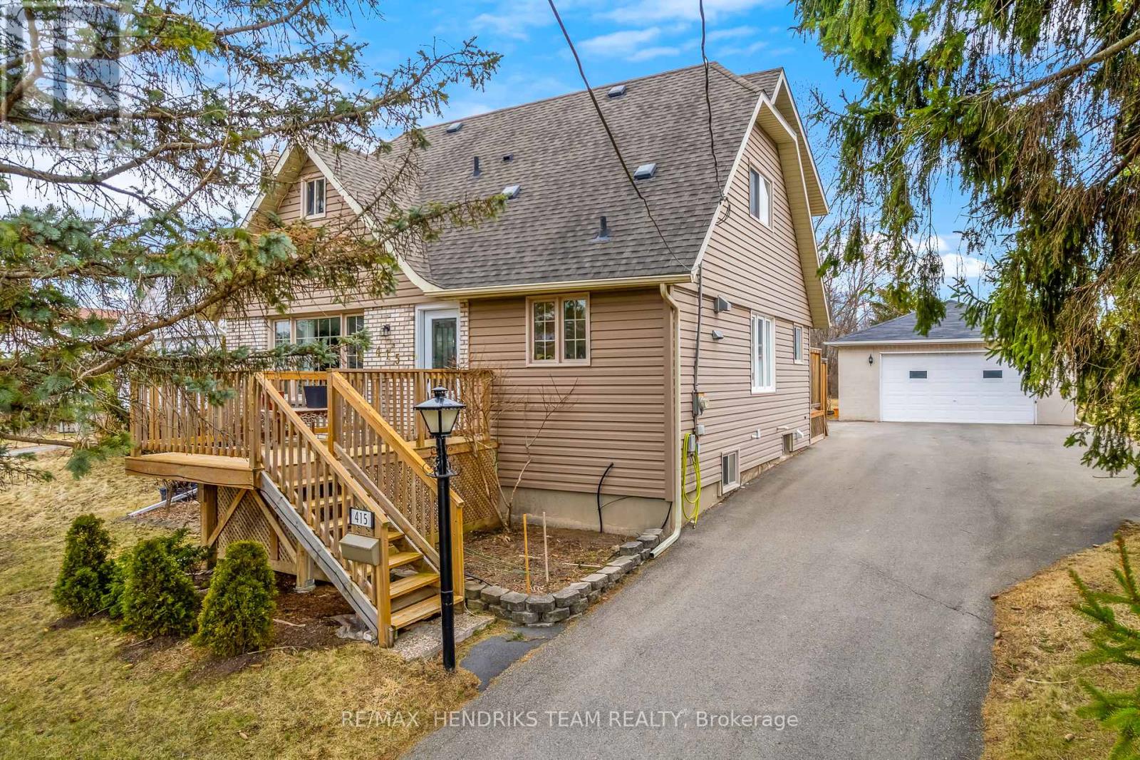 Property at 415 RIVERSIDE DRIVE image 1
