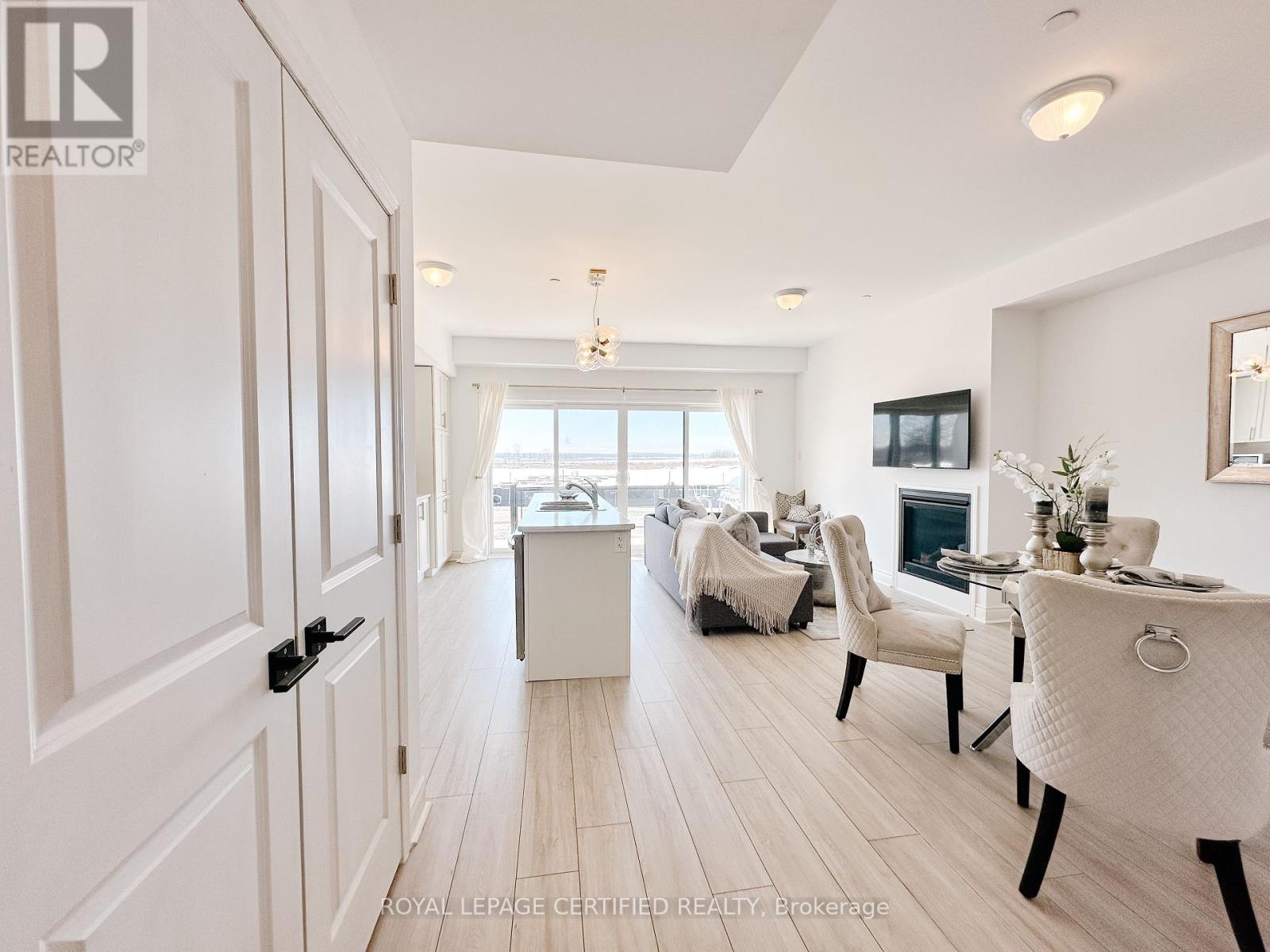 80 Marina Village Drive, Georgian Bay (Baxter), Ontario  L0K 1S0 - Photo 6 - X12016060