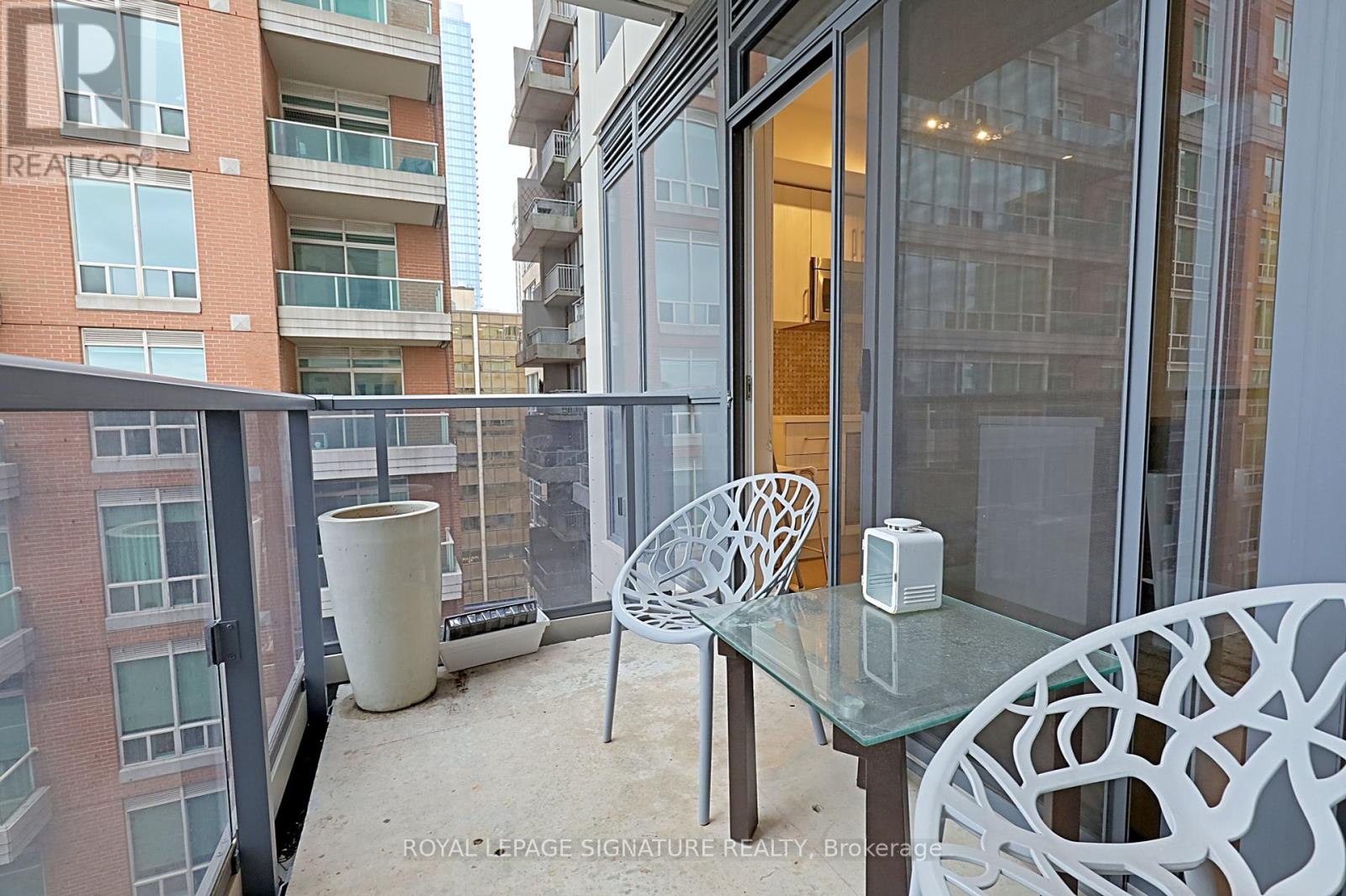 807 - 88 Cumberland Street, Toronto, Ontario  M5R 1A3 - Photo 20 - C12045715