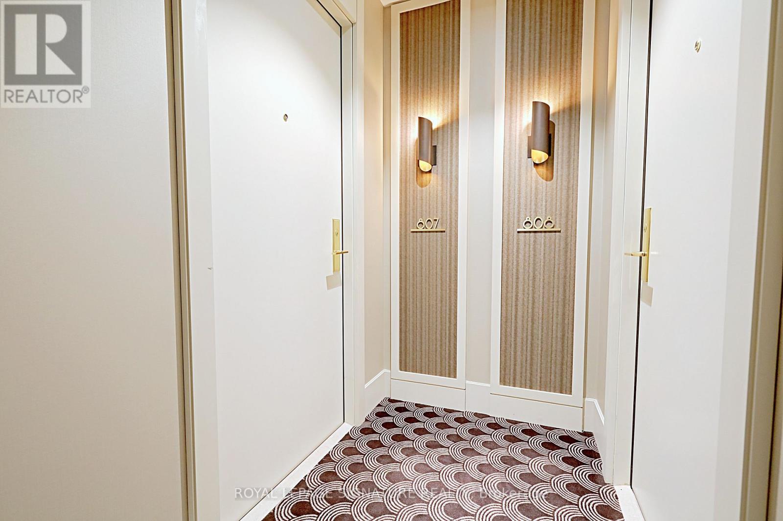 807 - 88 Cumberland Street, Toronto, Ontario  M5R 1A3 - Photo 3 - C12045715