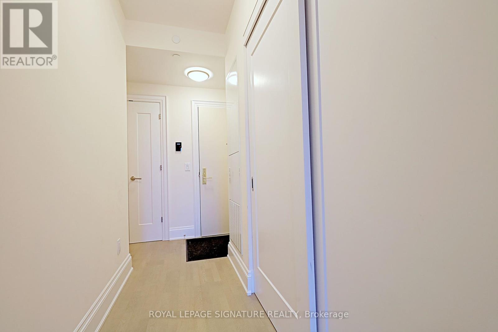 807 - 88 Cumberland Street, Toronto, Ontario  M5R 1A3 - Photo 5 - C12045715