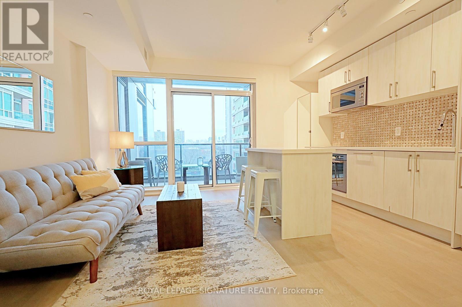 807 - 88 Cumberland Street, Toronto, Ontario  M5R 1A3 - Photo 7 - C12045715