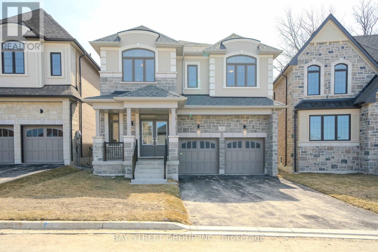 21 Stennett Drive W, Georgina, Ontario  L4P 0J5 - Photo 1 - N12045843
