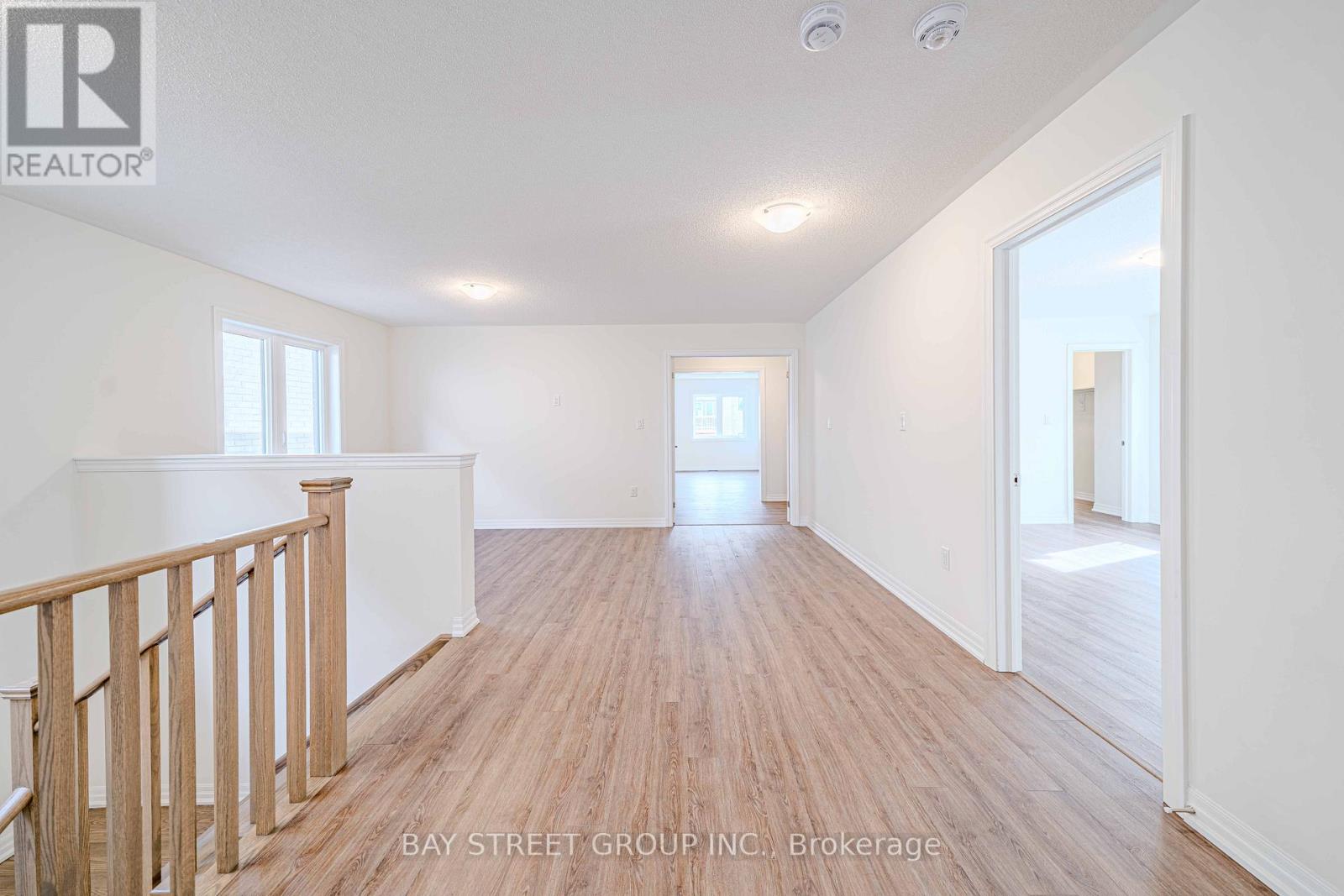21 Stennett Drive W, Georgina, Ontario  L4P 0J5 - Photo 26 - N12045843