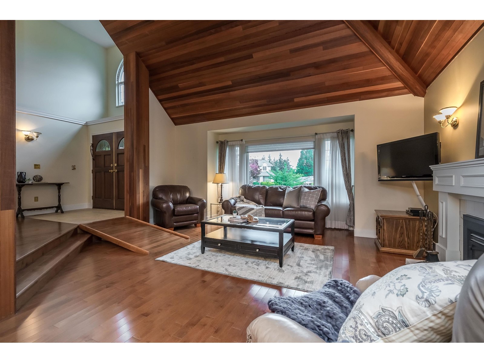 Property at 15336 KILLARNEY CLOSE image 5