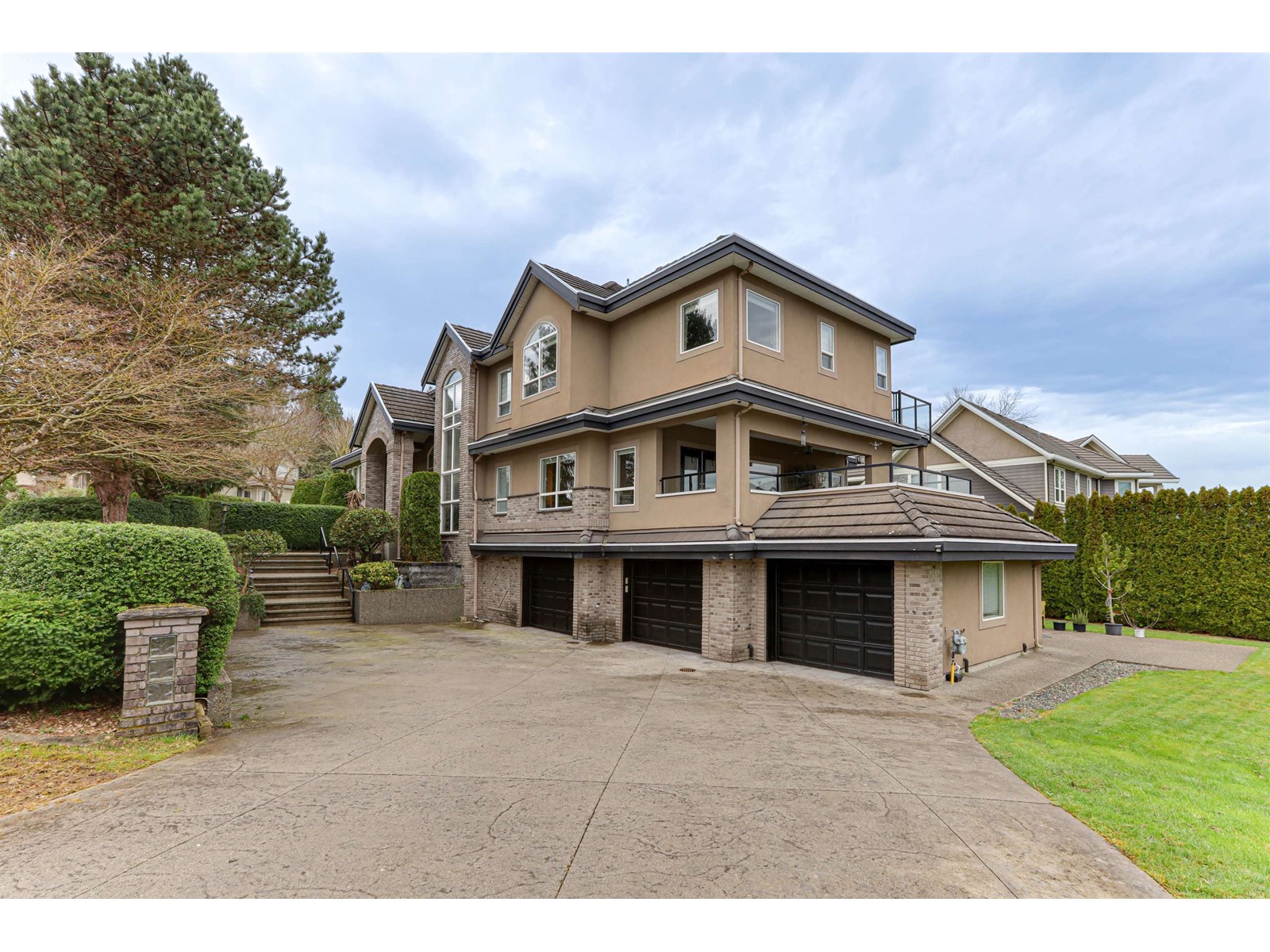 Property at 16308 114 AVENUE image 1