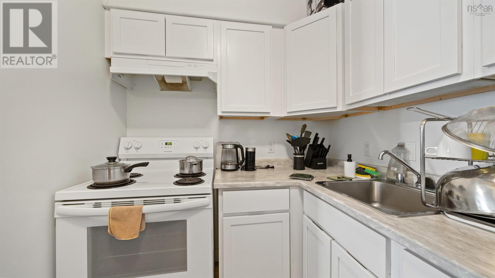 204 6369 Coburg Road, Halifax, Nova Scotia  B3H 4J7 - Photo 4 - 202505996