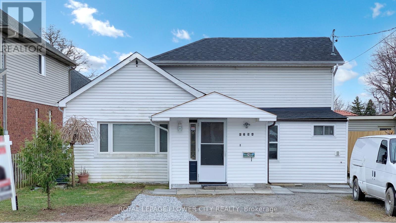 Property at 6294 ASH STREET image 5