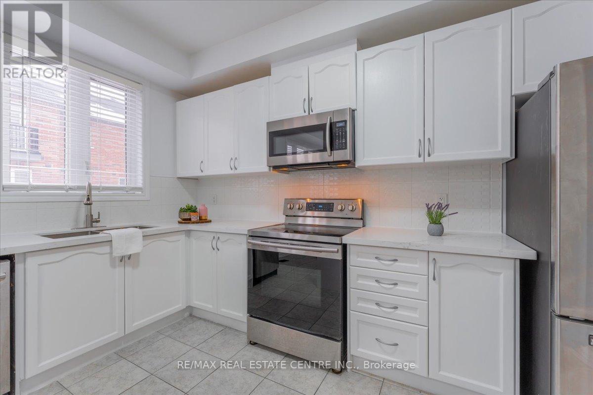 7 Shiff Crescent, Brampton, Ontario  L6Z 0B4 - Photo 19 - W12045827