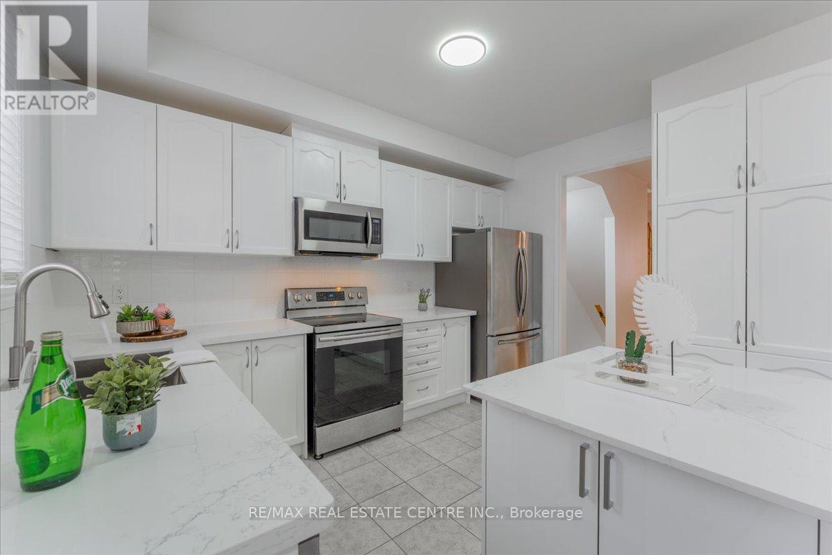 7 Shiff Crescent, Brampton, Ontario  L6Z 0B4 - Photo 21 - W12045827