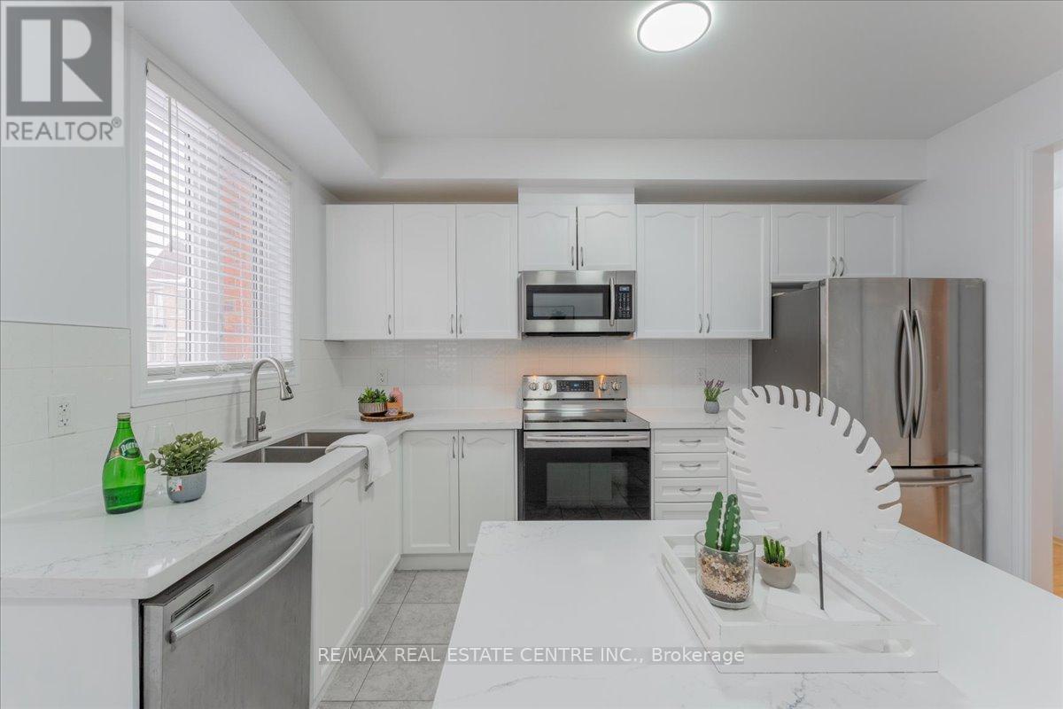 7 Shiff Crescent, Brampton, Ontario  L6Z 0B4 - Photo 22 - W12045827