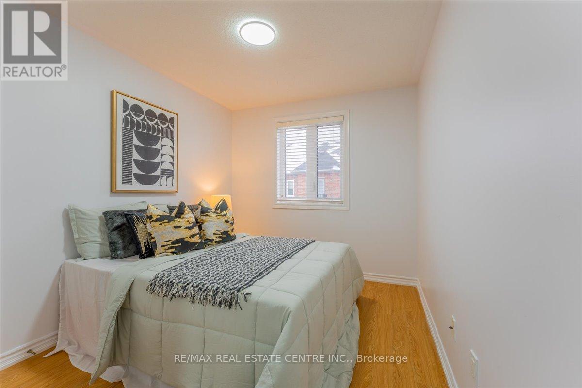 7 Shiff Crescent, Brampton, Ontario  L6Z 0B4 - Photo 34 - W12045827
