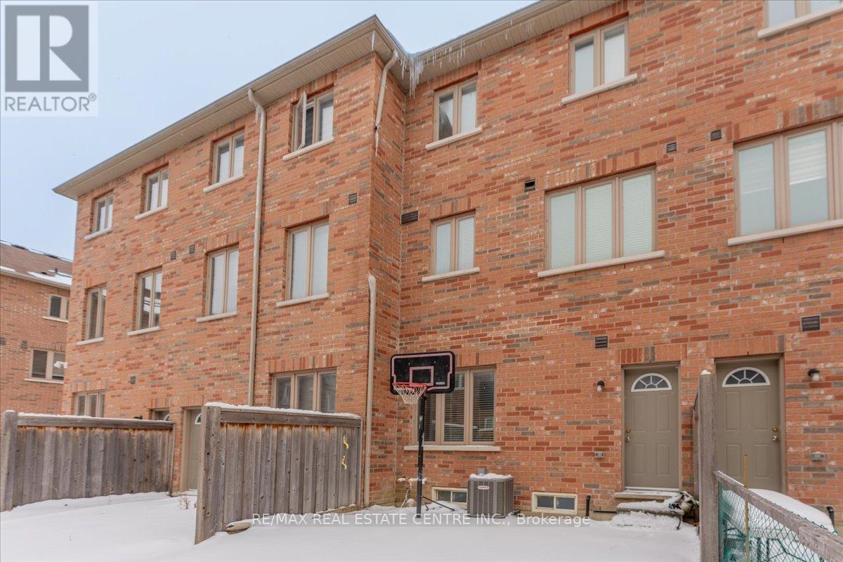 7 Shiff Crescent, Brampton, Ontario  L6Z 0B4 - Photo 41 - W12045827
