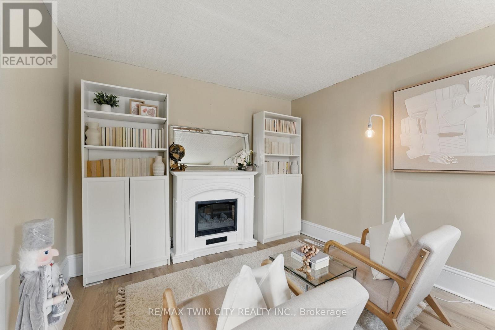 Property at 116 WELLINGTON STREET W image 5