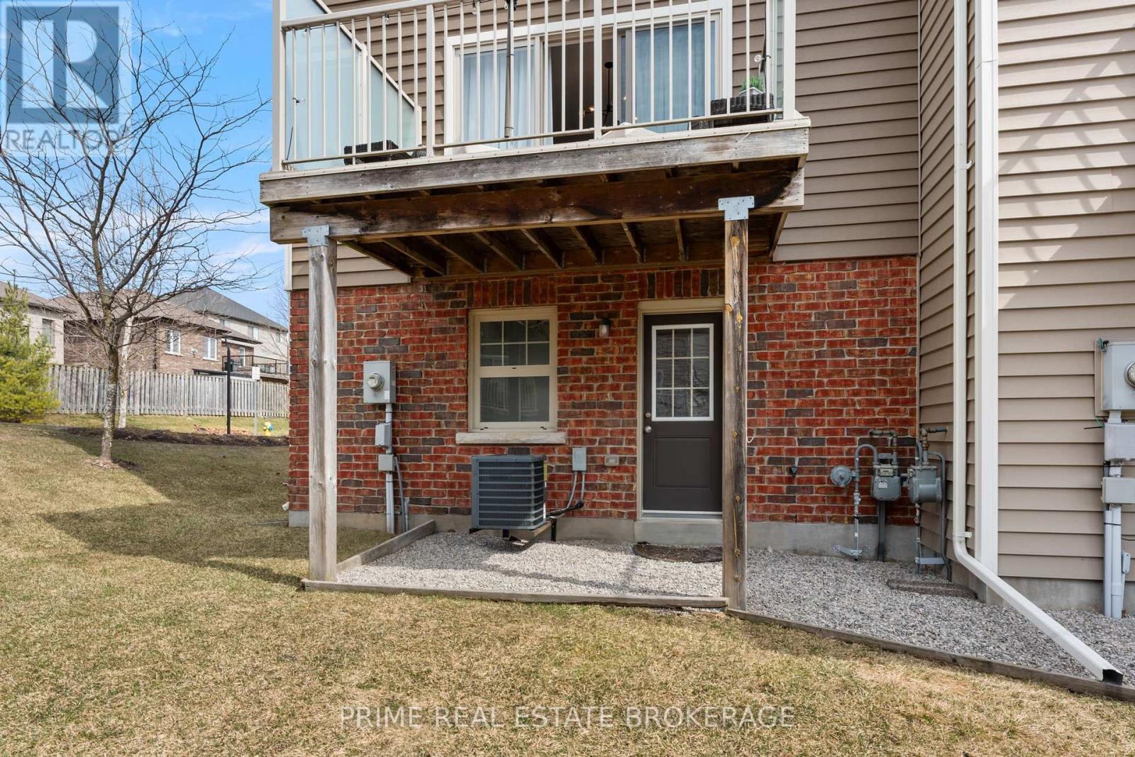 Photo 32 of 38 for 81 - 1850 Beaverbrook Avenue