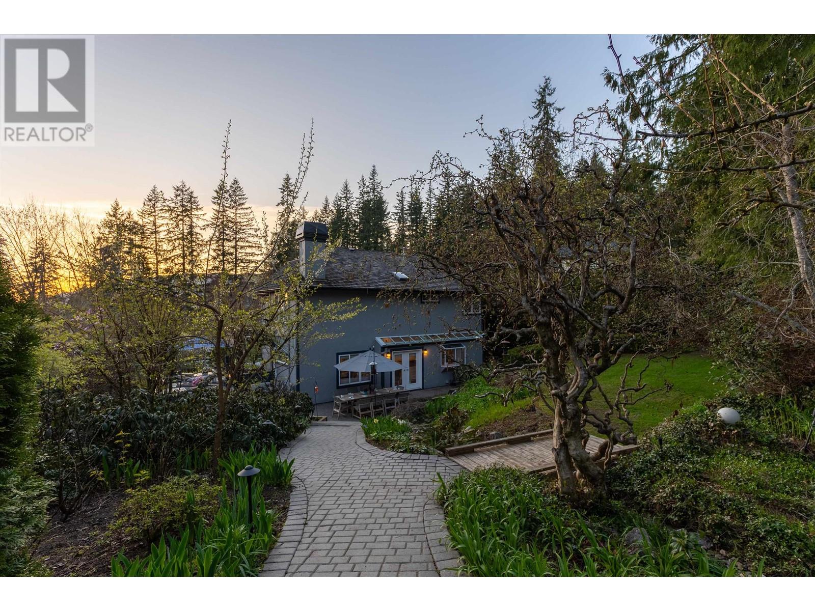 4188 Coventry Way, North Vancouver, British Columbia  V7N 4M9 - Photo 4 - R2975595