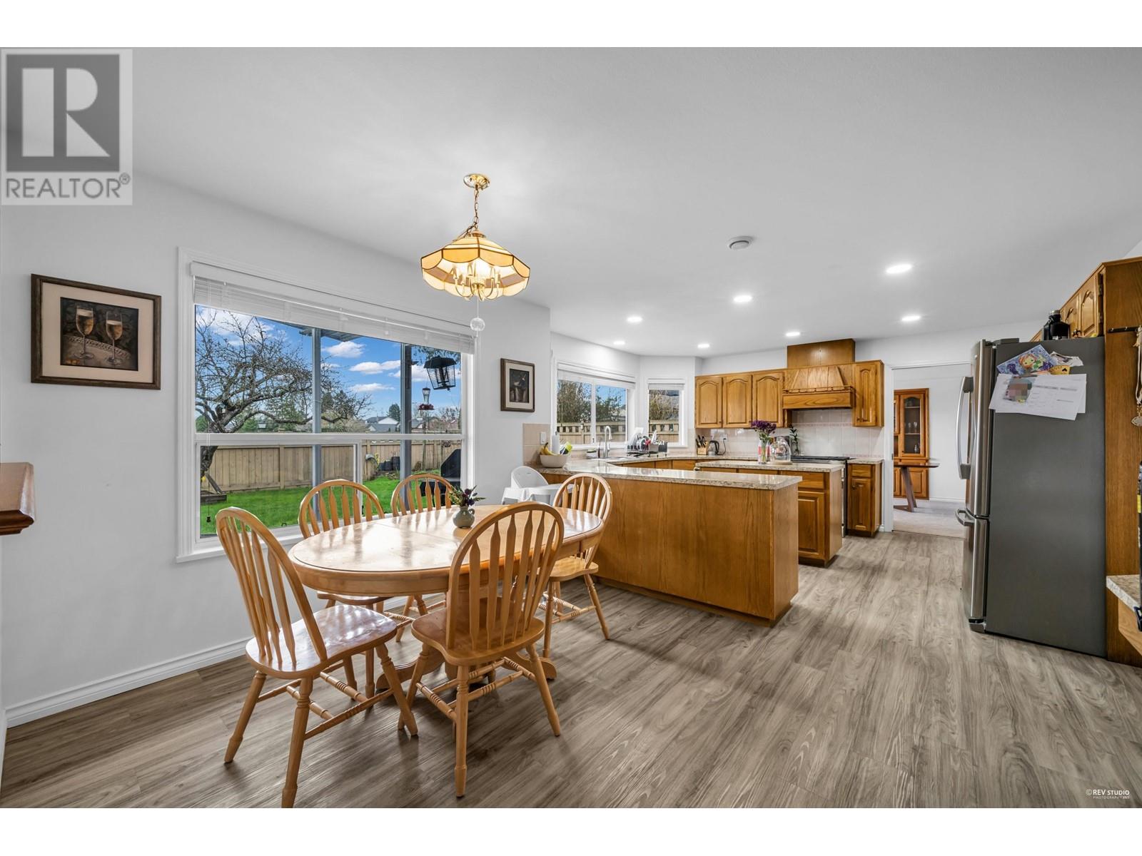 Property at 6585 HOLLY PARK DRIVE image 5
