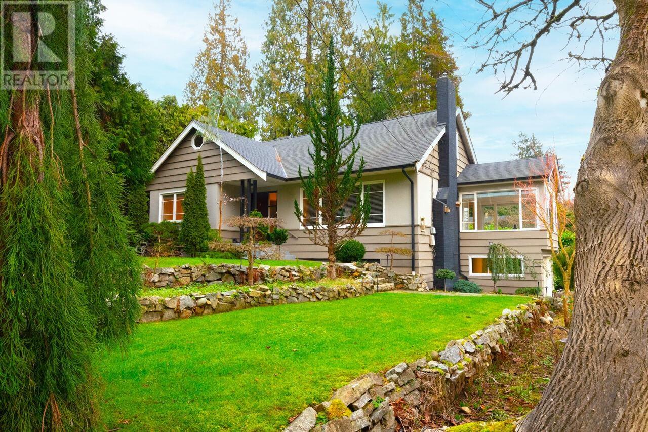 1310 29TH STREET, west vancouver, British Columbia