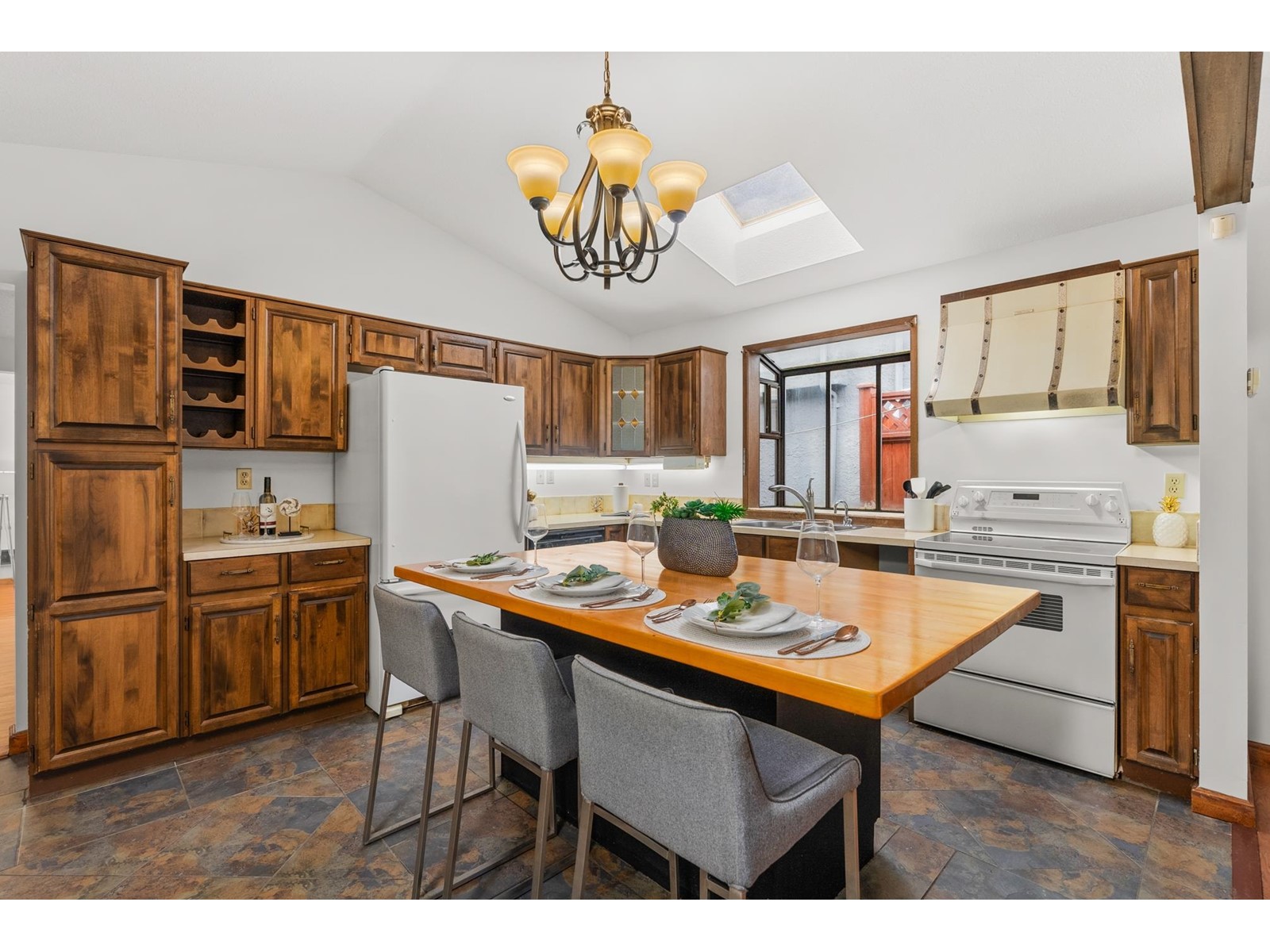 11734 Alderwood Crescent, Delta, British Columbia  V4E 3E6 - Photo 4 - R2982695