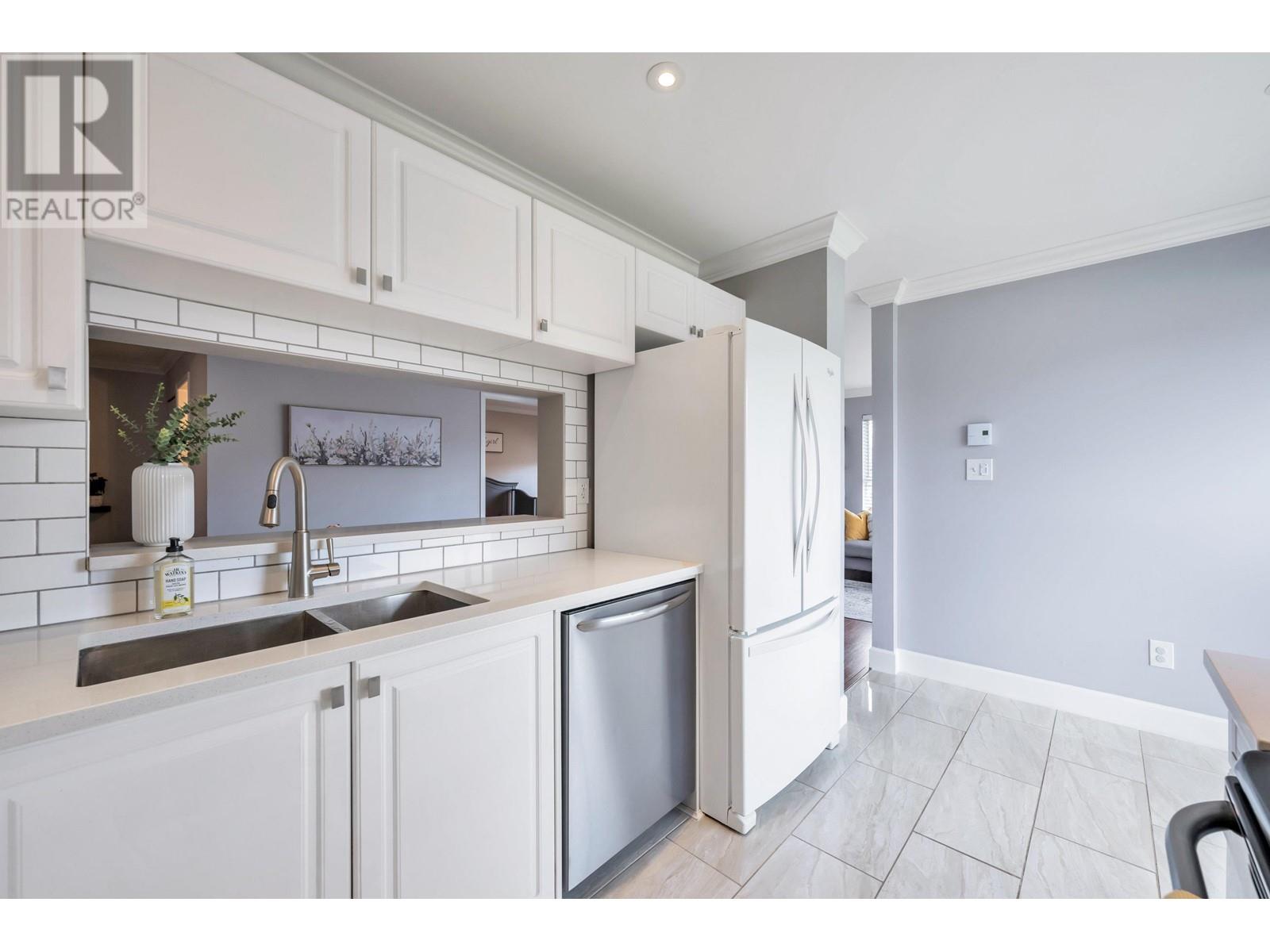 203 2285 Pitt River Road, Port Coquitlam, British Columbia  V3C 1R7 - Photo 17 - R2982721