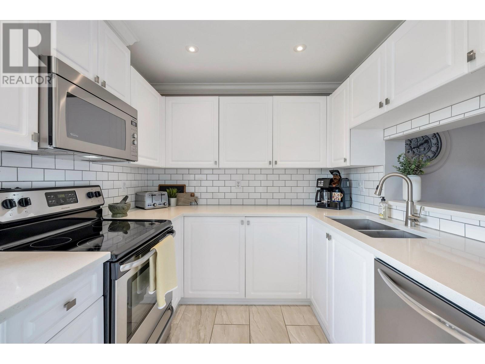 203 2285 Pitt River Road, Port Coquitlam, British Columbia  V3C 1R7 - Photo 18 - R2982721