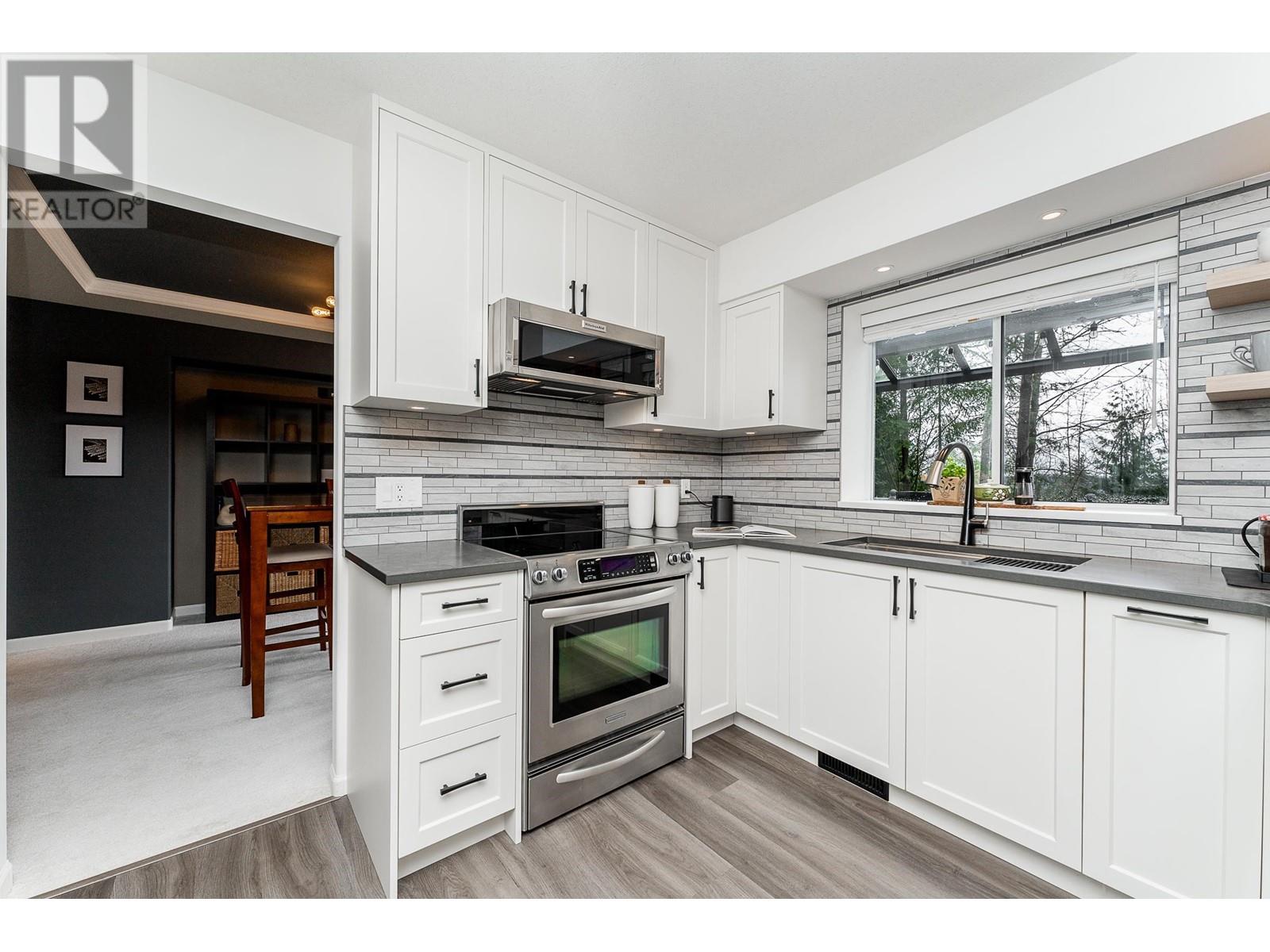 131 Aspenwood Drive, Port Moody, British Columbia  V3H 4V7 - Photo 7 - R2982792